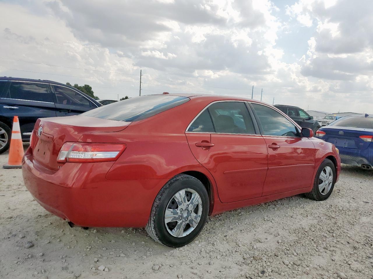 2010 TOYOTA CAMRY