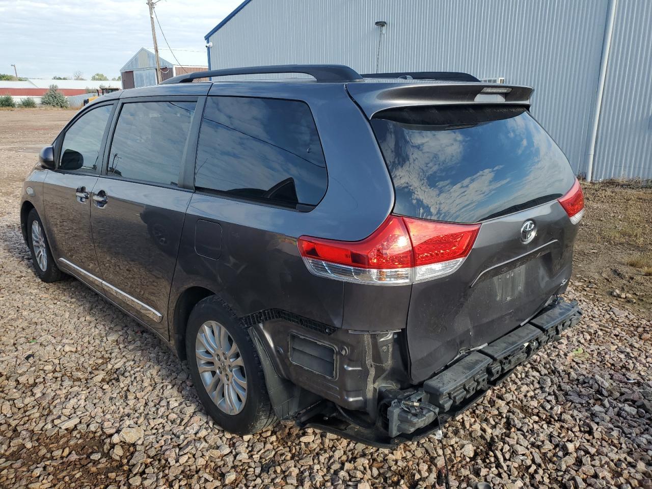 2014 TOYOTA SIENNA
