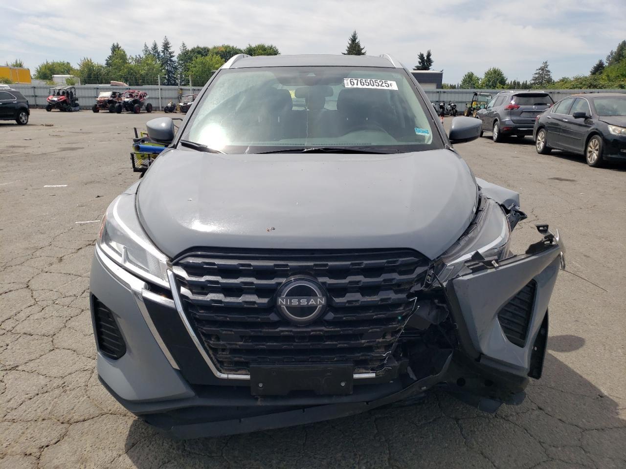 2023 NISSAN KICKS