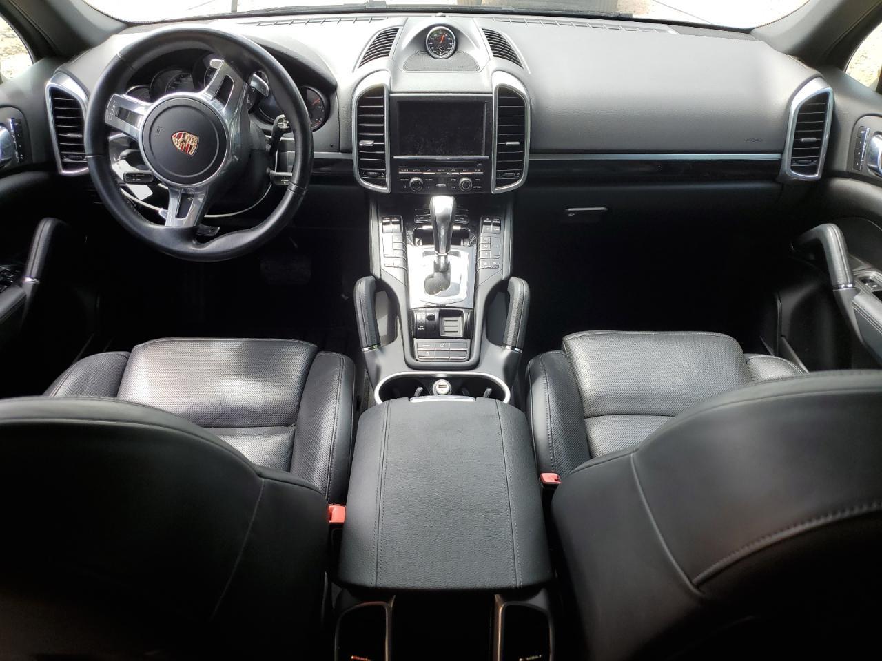 2014 PORSCHE CAYENNE