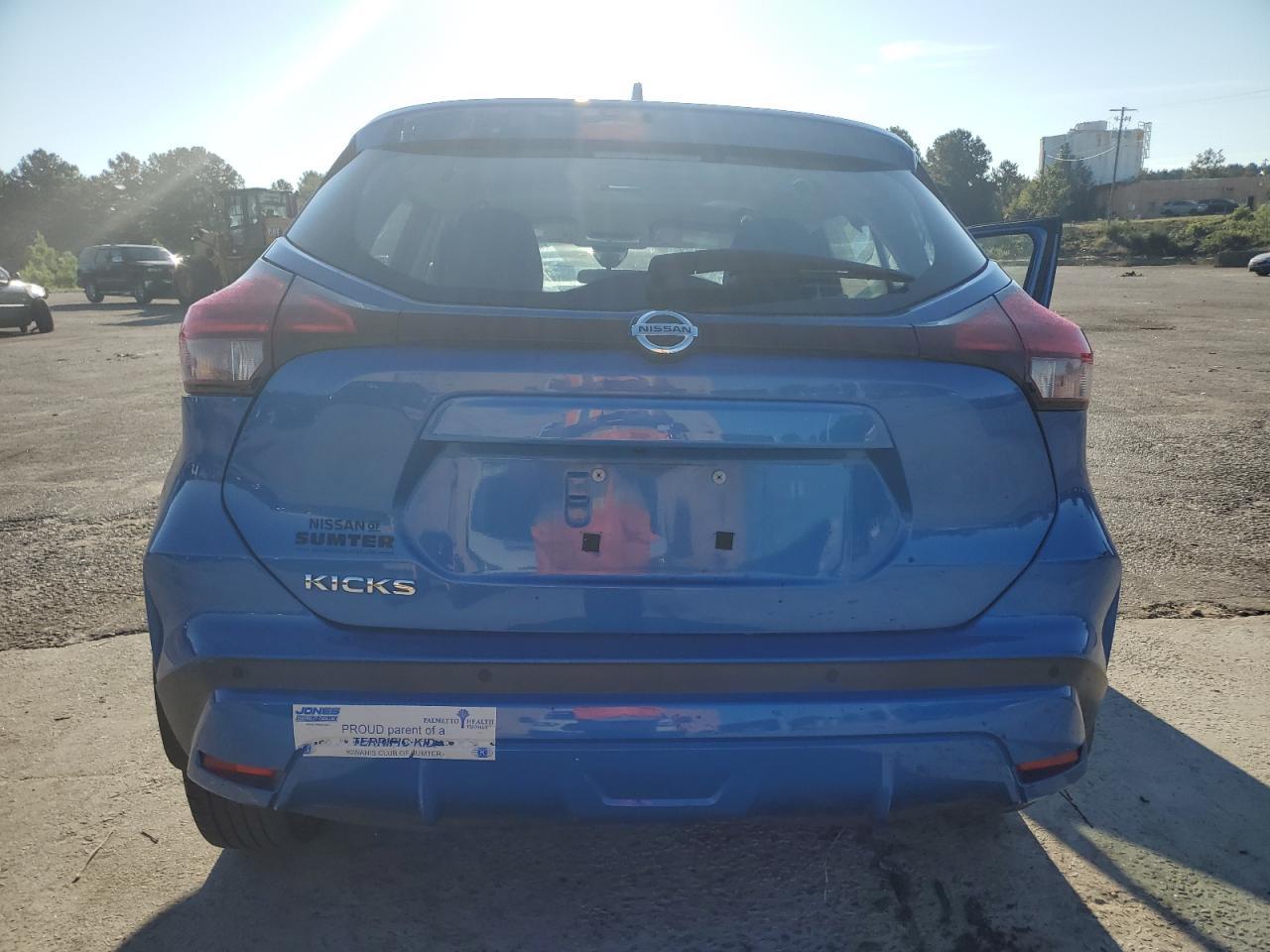 2021 NISSAN KICKS