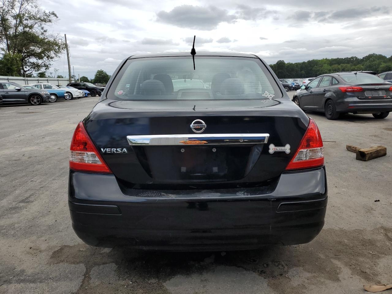 2009 NISSAN VERSA