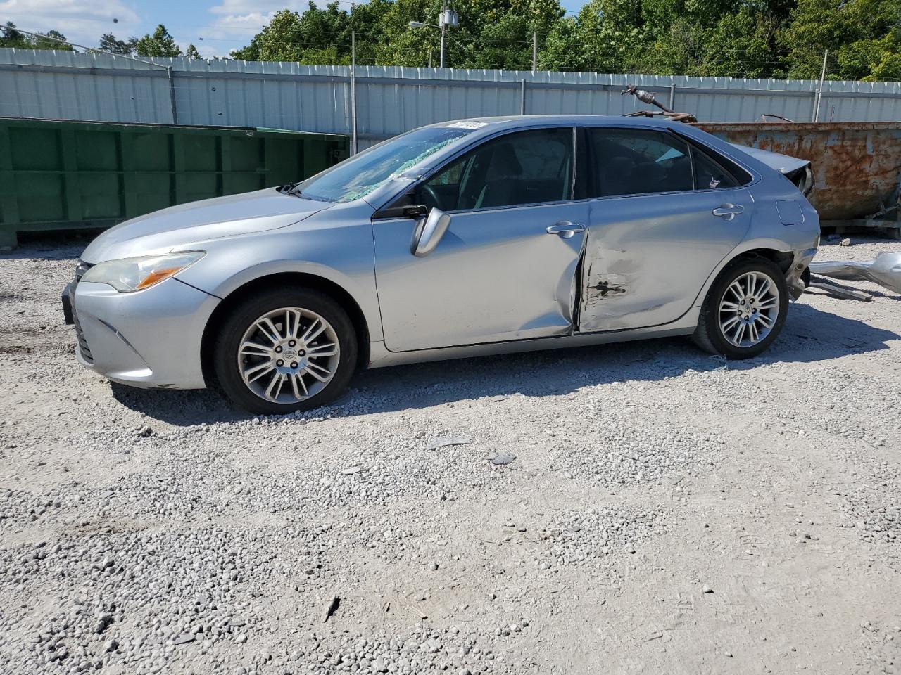 2015 TOYOTA CAMRY