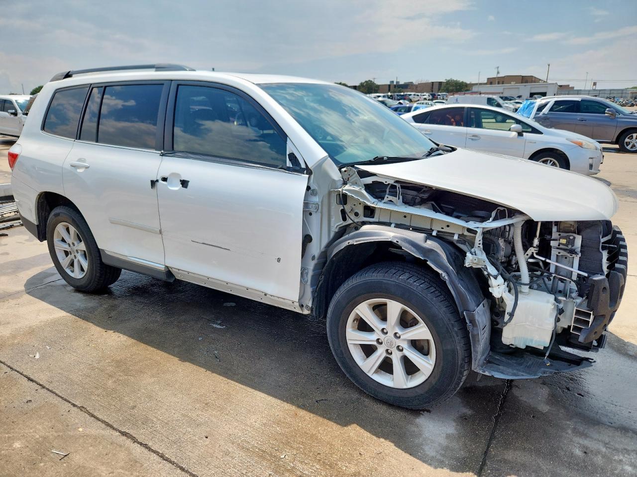2011 TOYOTA HIGHLANDER