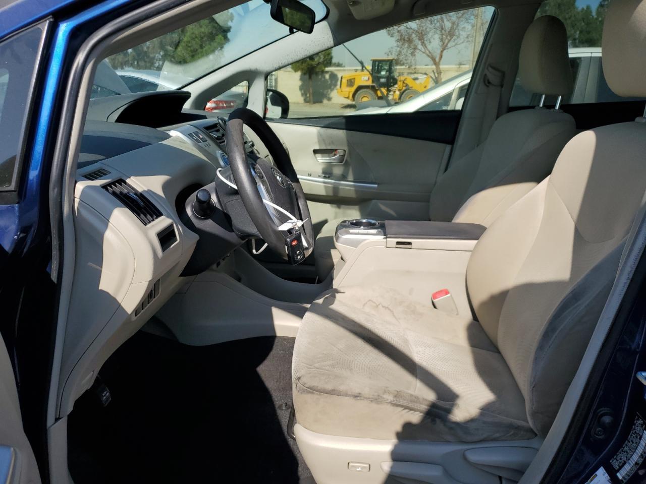 2012 TOYOTA PRIUS V