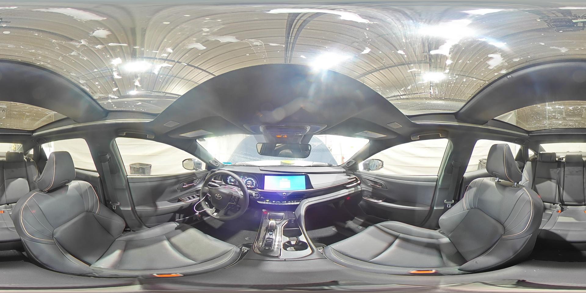 2025 TOYOTA Crown