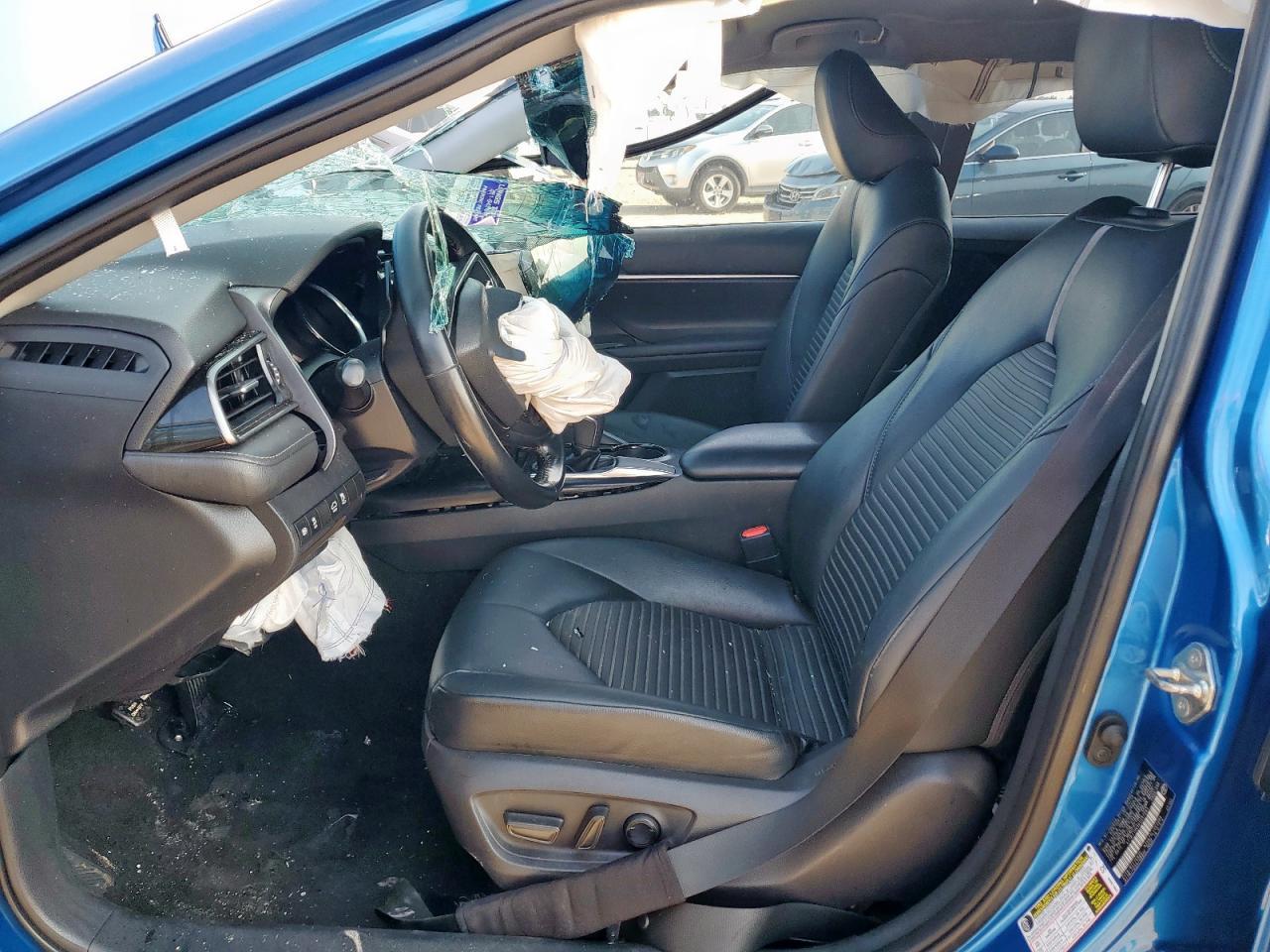 2019 TOYOTA CAMRY