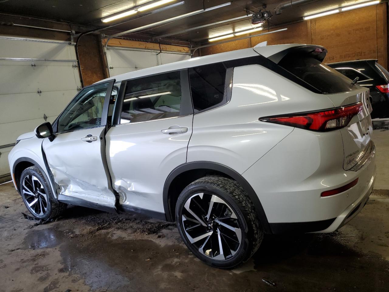 2024 MITSUBISHI outlander