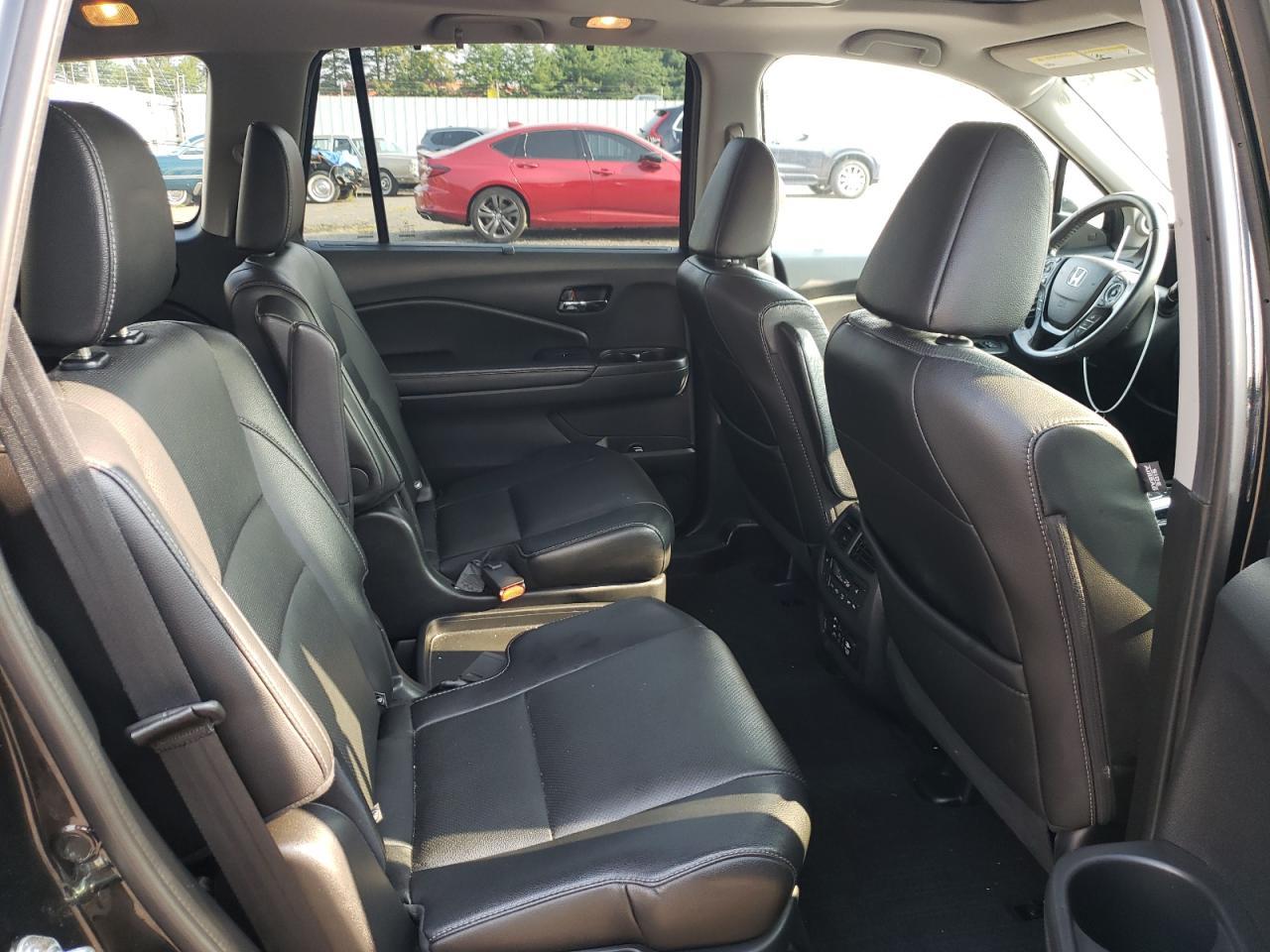 2017 HONDA PILOT