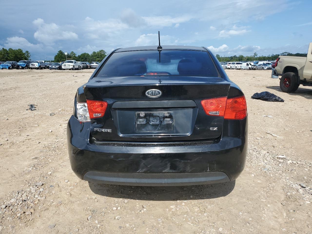 2010 KIA FORTE