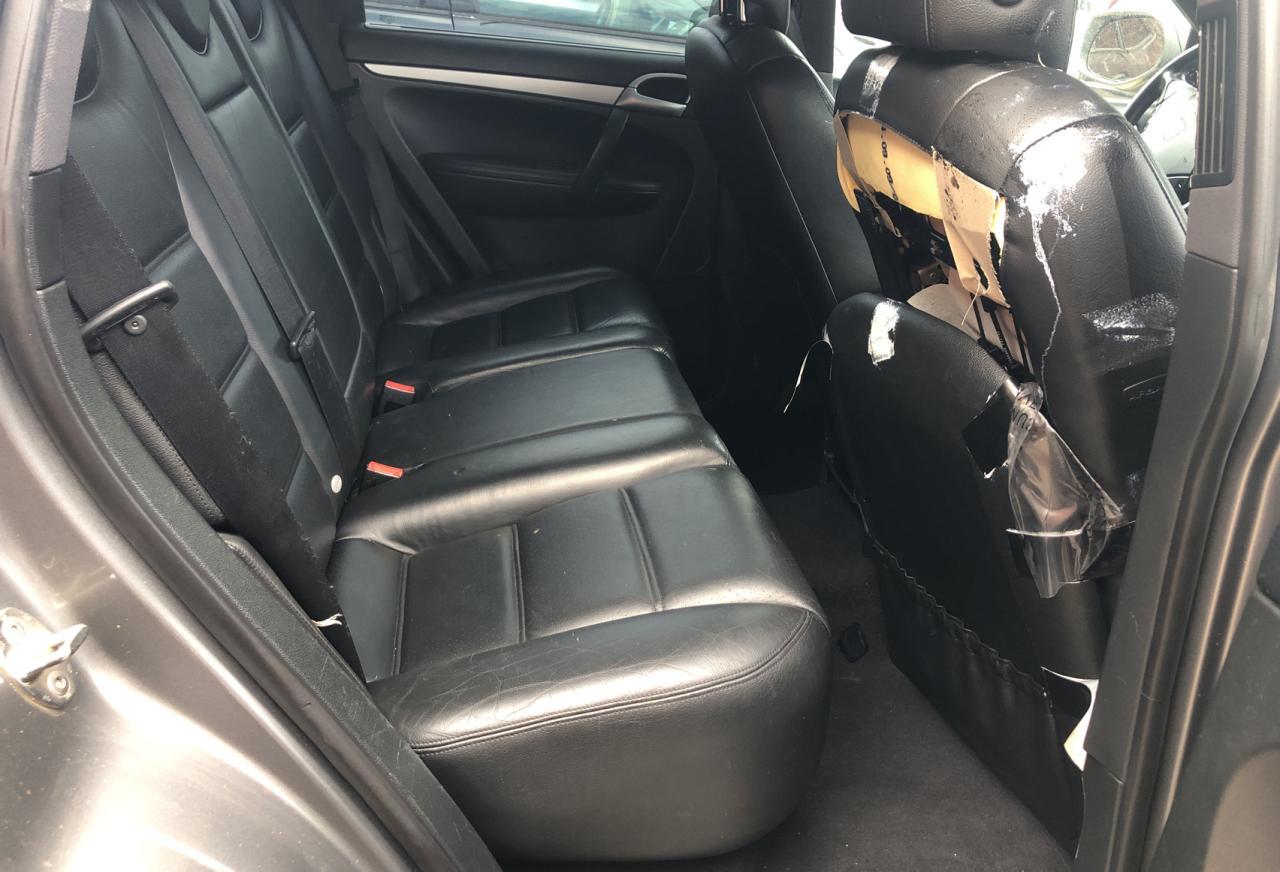 2010 PORSCHE CAYENNE