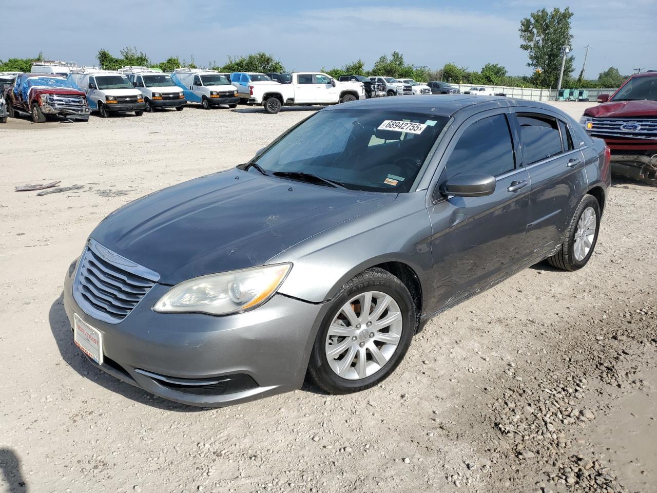 2013 CHRYSLER 200