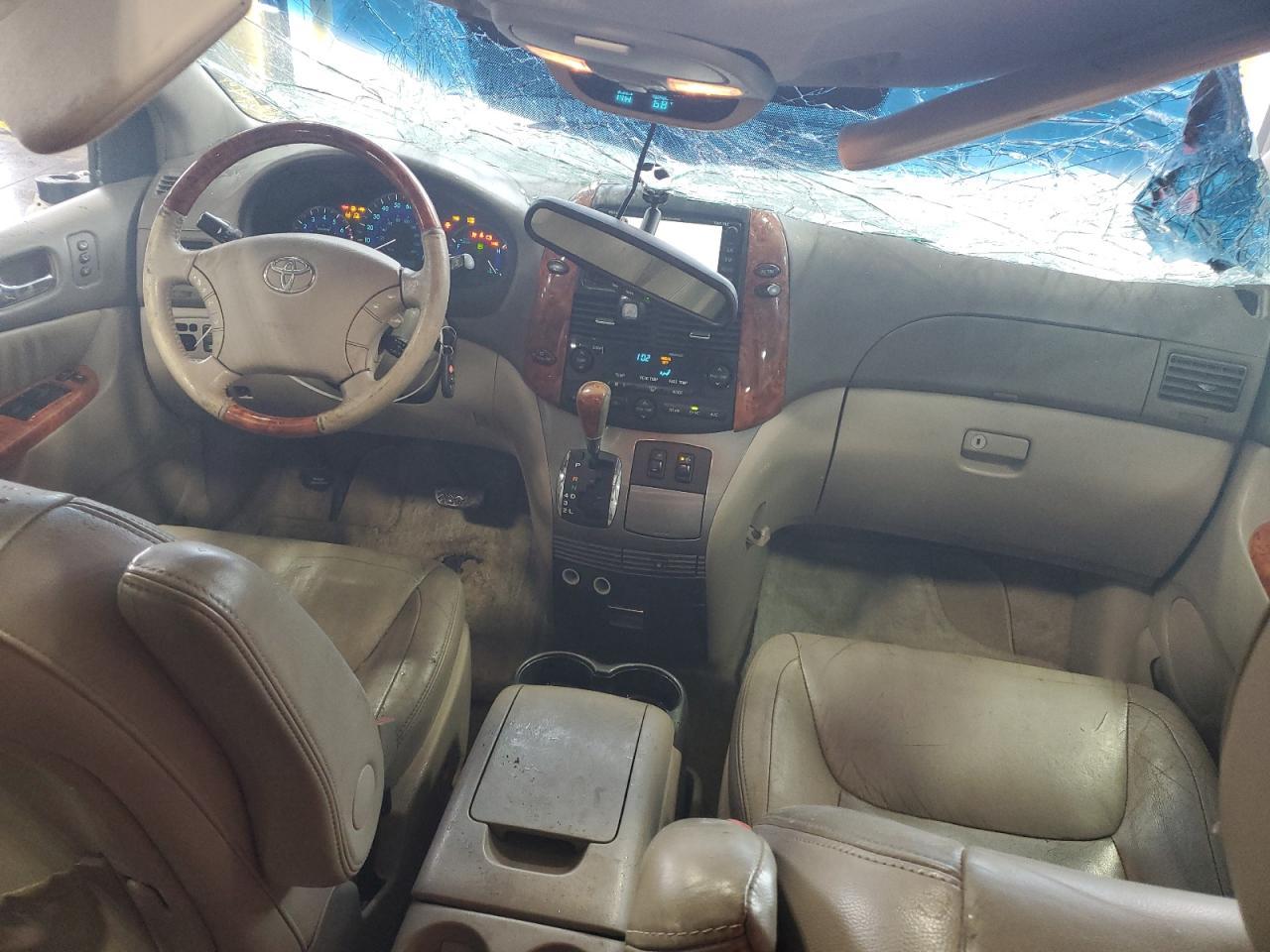 2006 TOYOTA SIENNA