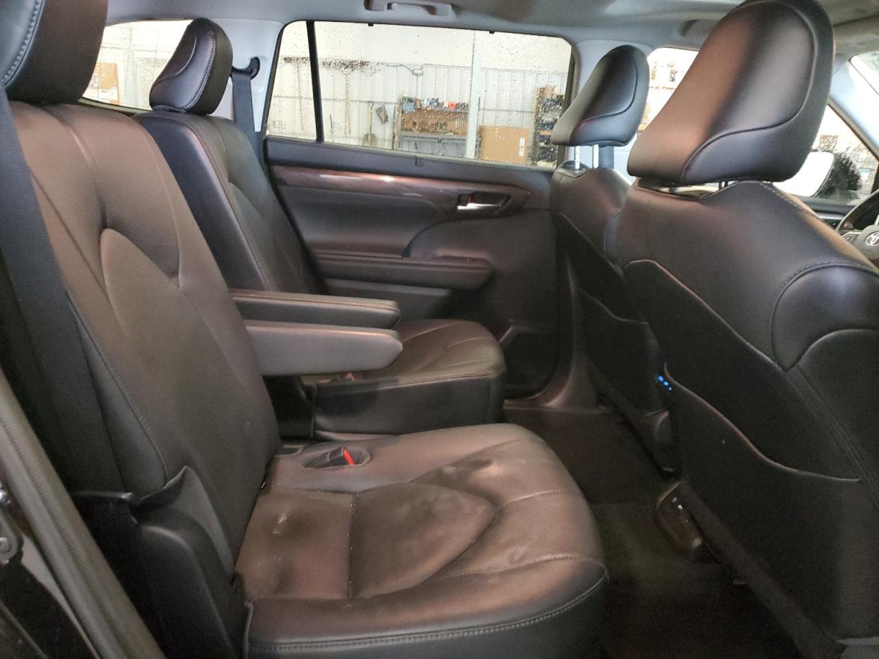 2021 TOYOTA HIGHLANDER