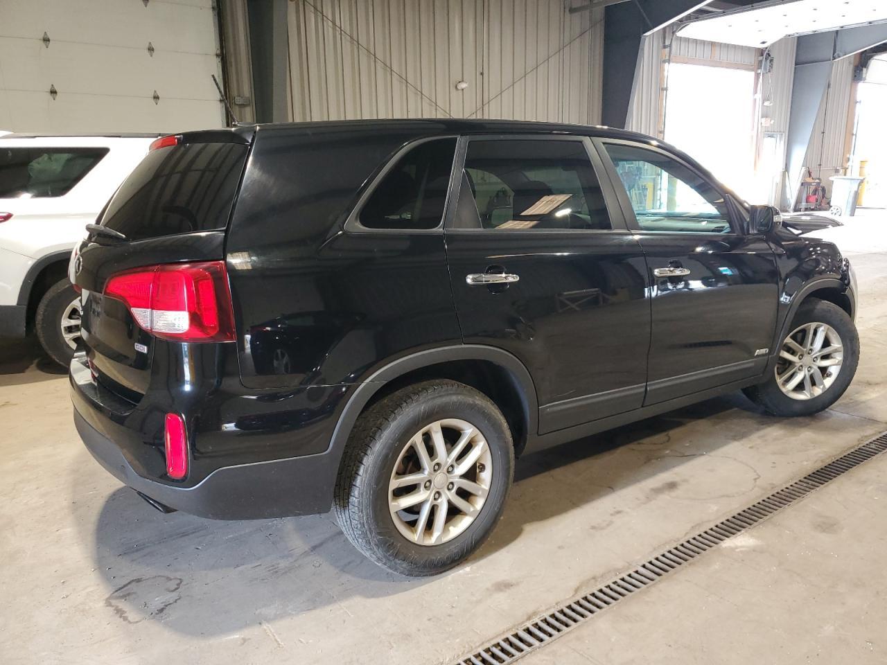 2015 KIA SORENTO