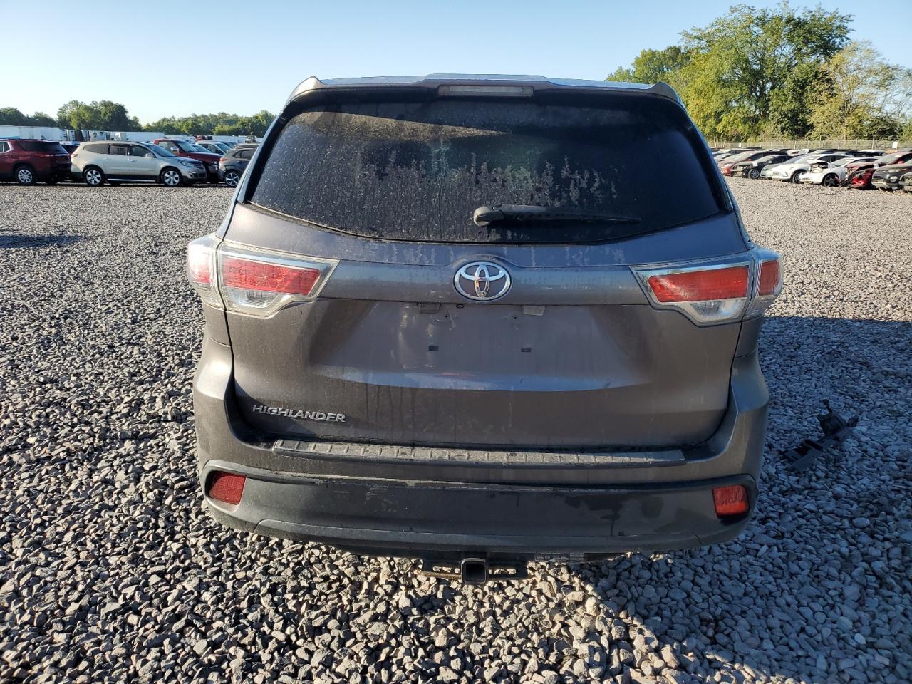 2016 TOYOTA HIGHLANDER