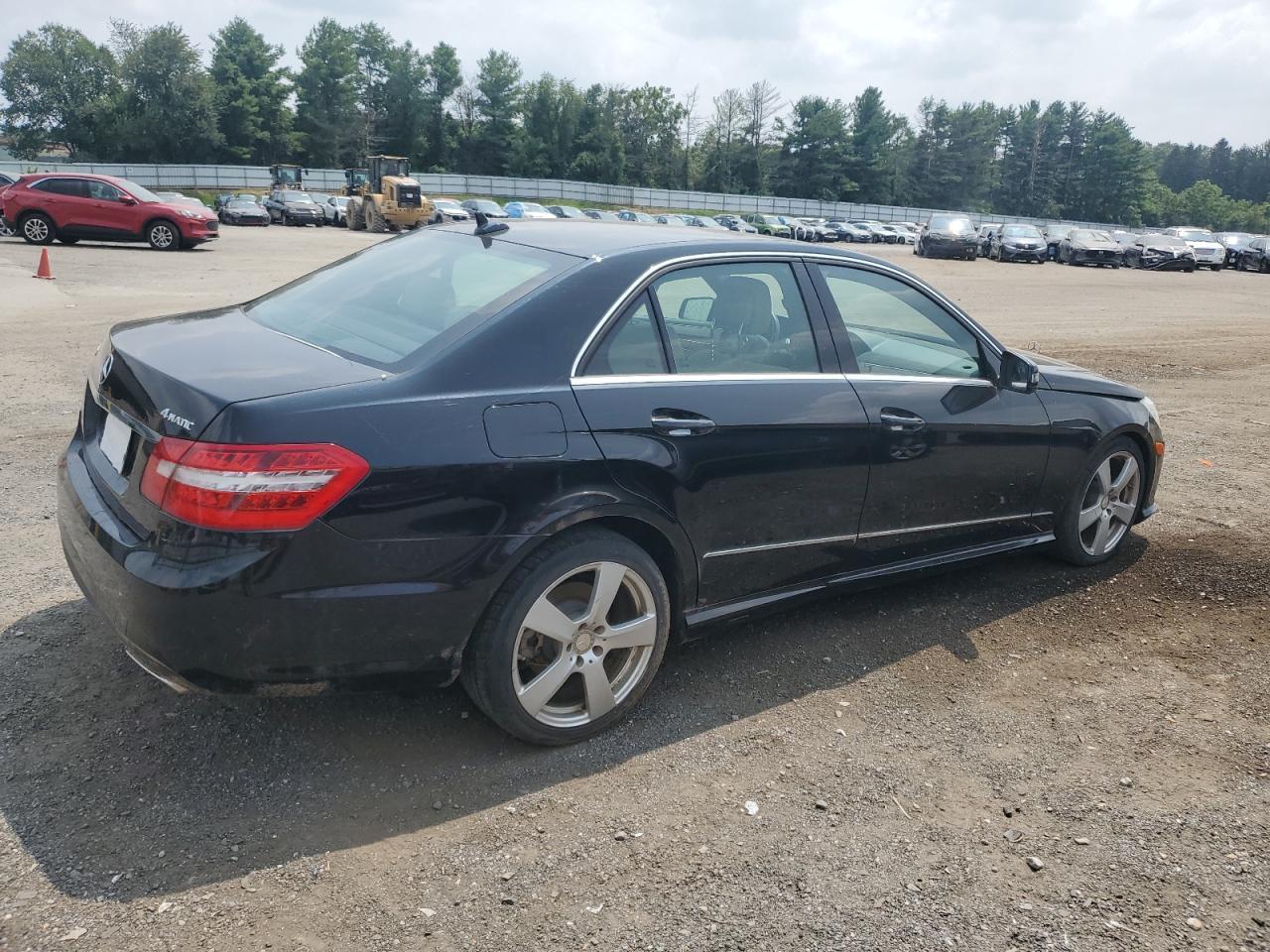 2011 MERCEDES-BENZ E-Class