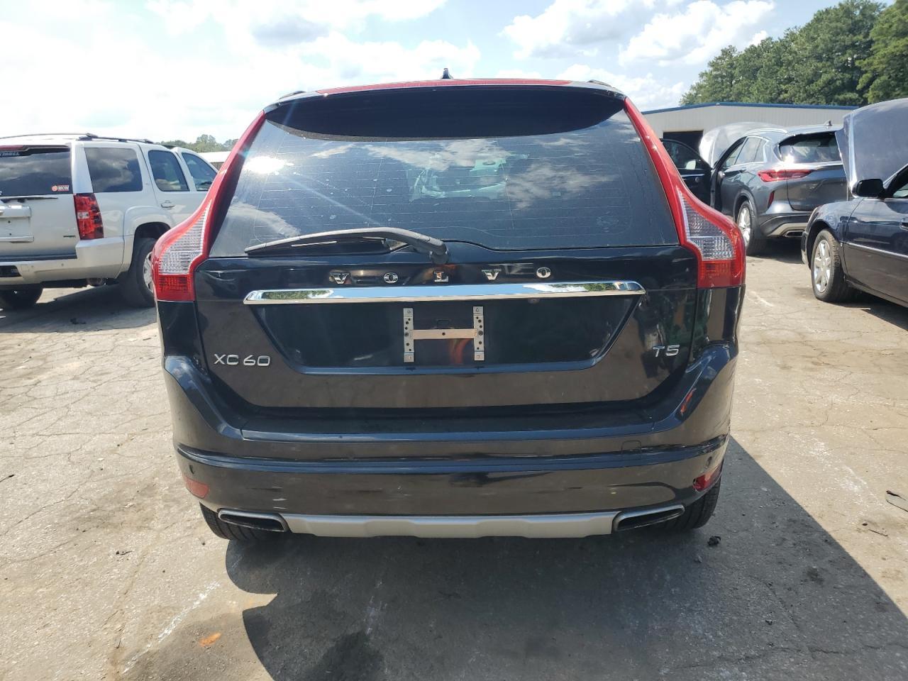 2016 VOLVO XC60