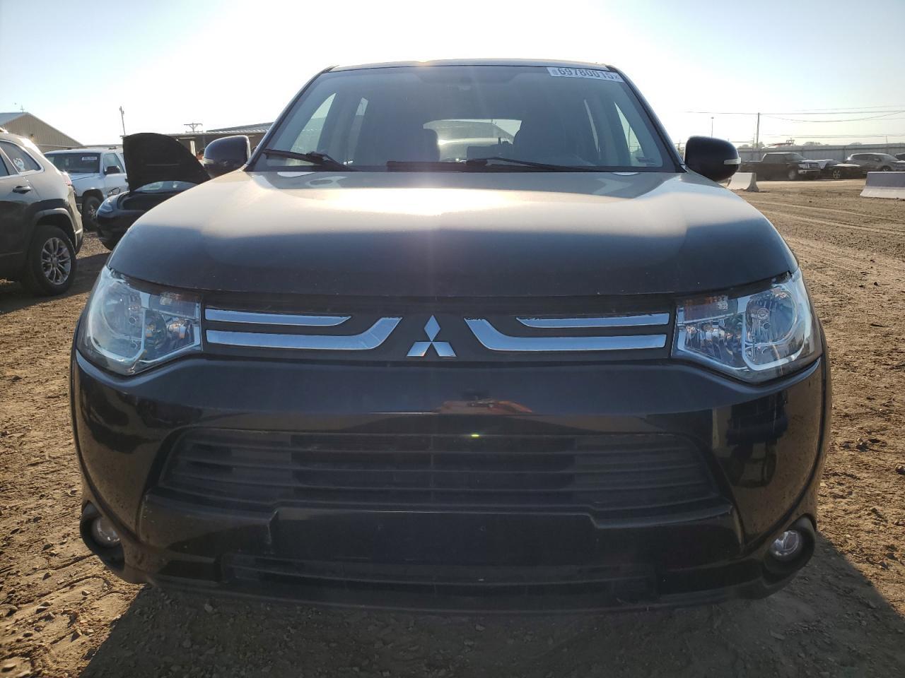 2014 MITSUBISHI outlander