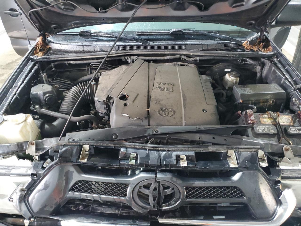 2015 TOYOTA TACOMA