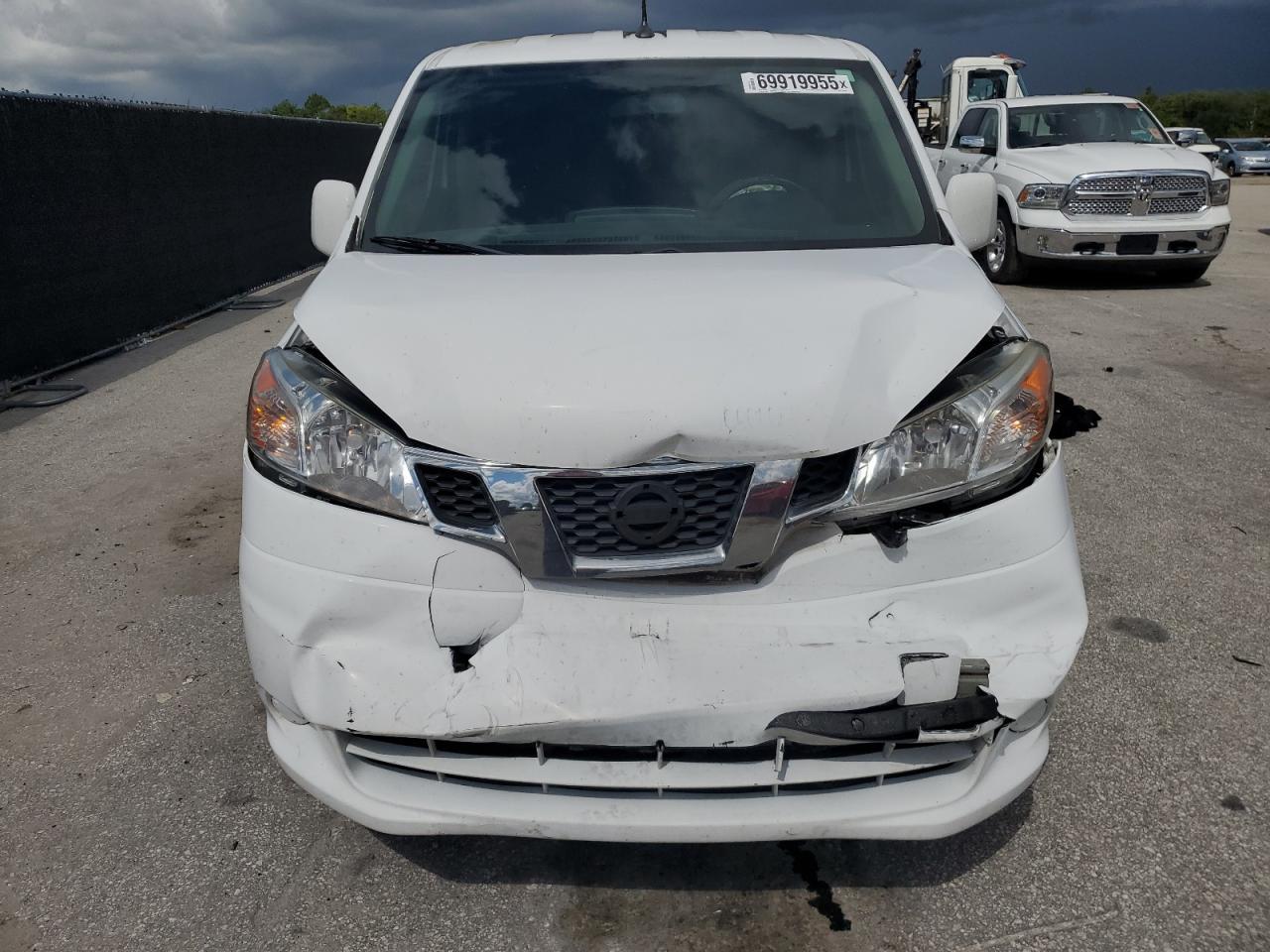 2017 NISSAN NV 200