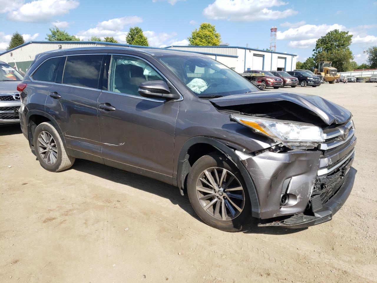 2019 TOYOTA HIGHLANDER