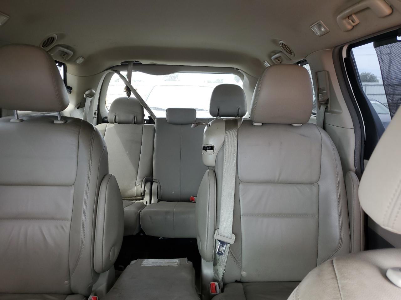 2015 TOYOTA SIENNA