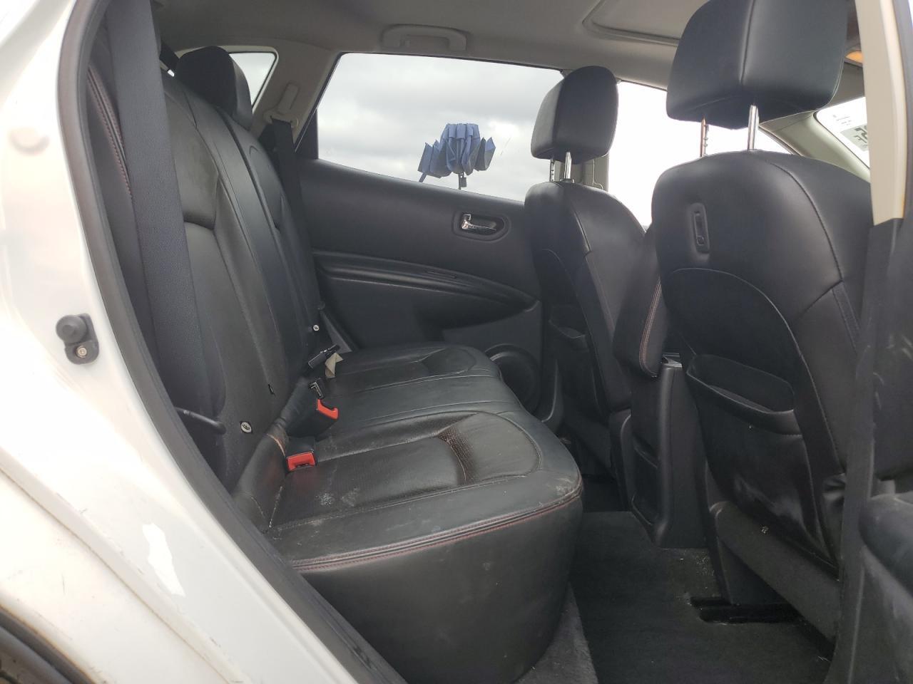 2011 NISSAN ROGUE