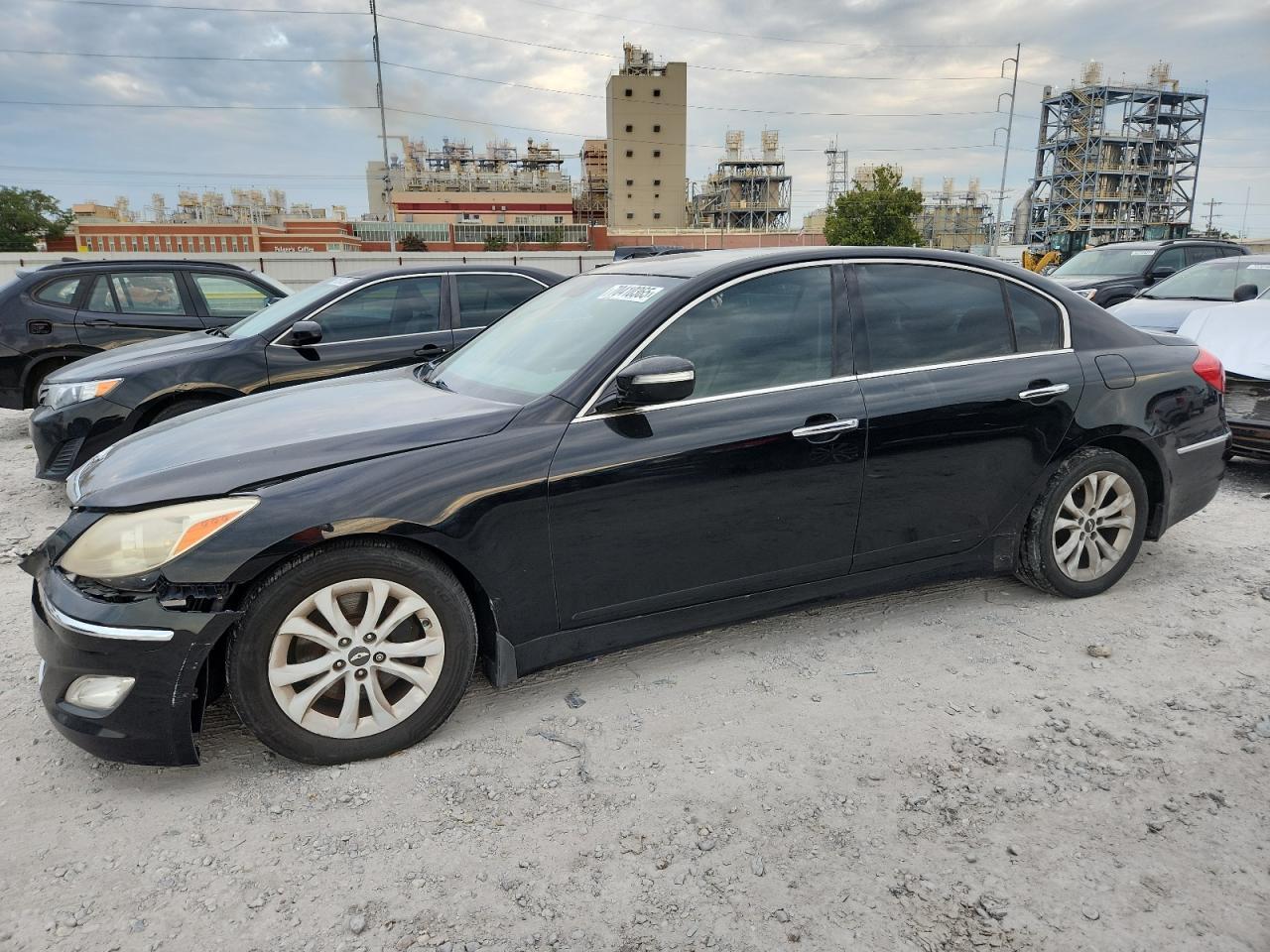 2013 HYUNDAI GENESIS