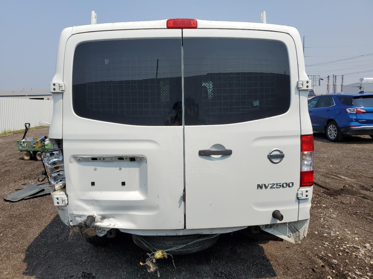 2017 NISSAN Nv