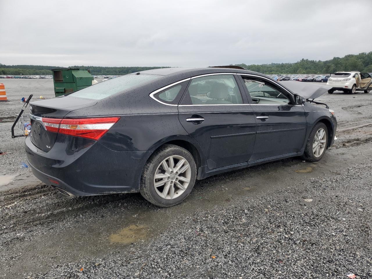 2013 TOYOTA Avalon