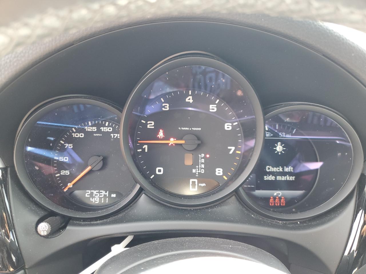 2021 PORSCHE Macan