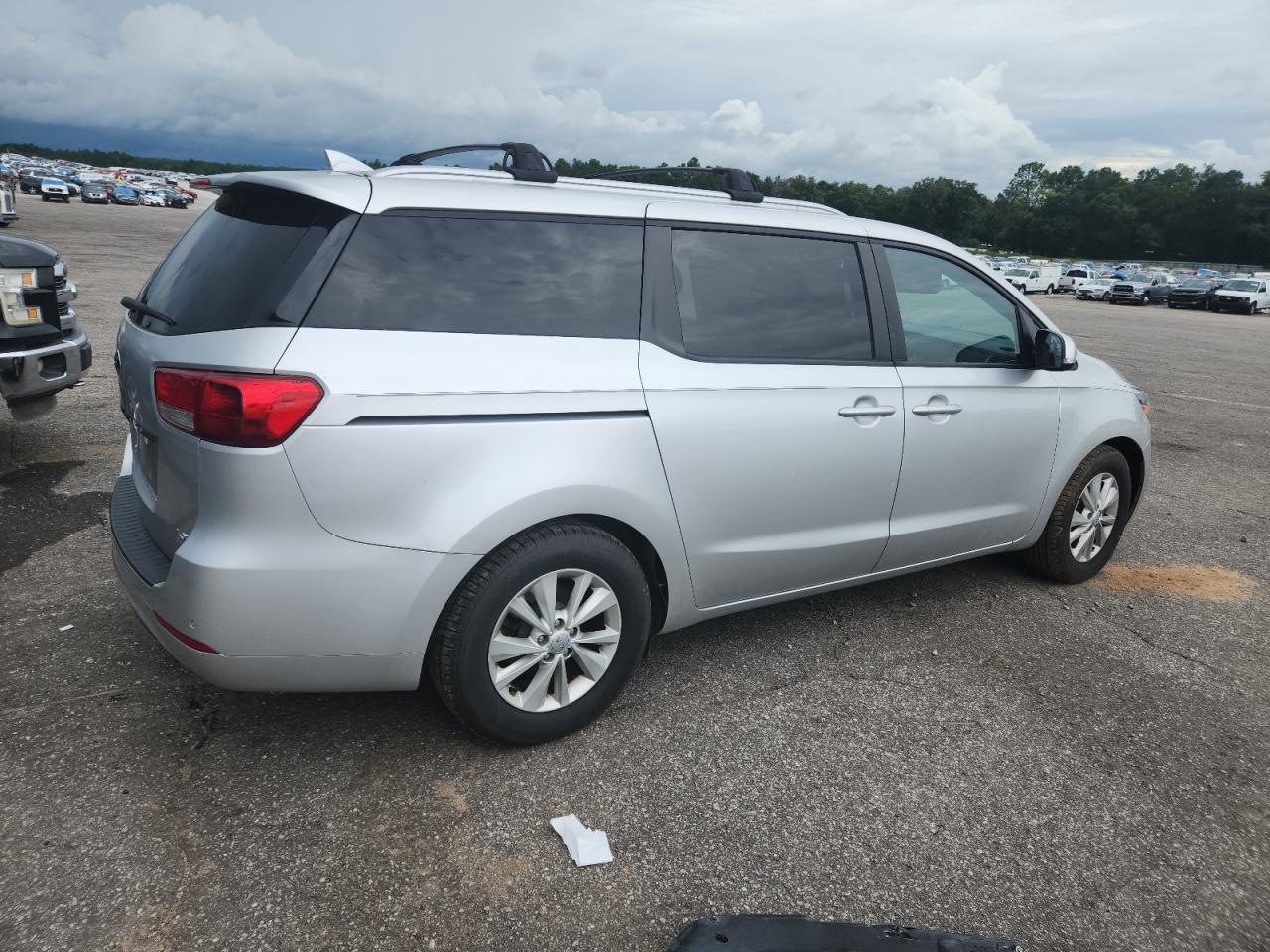 2016 KIA SEDONA
