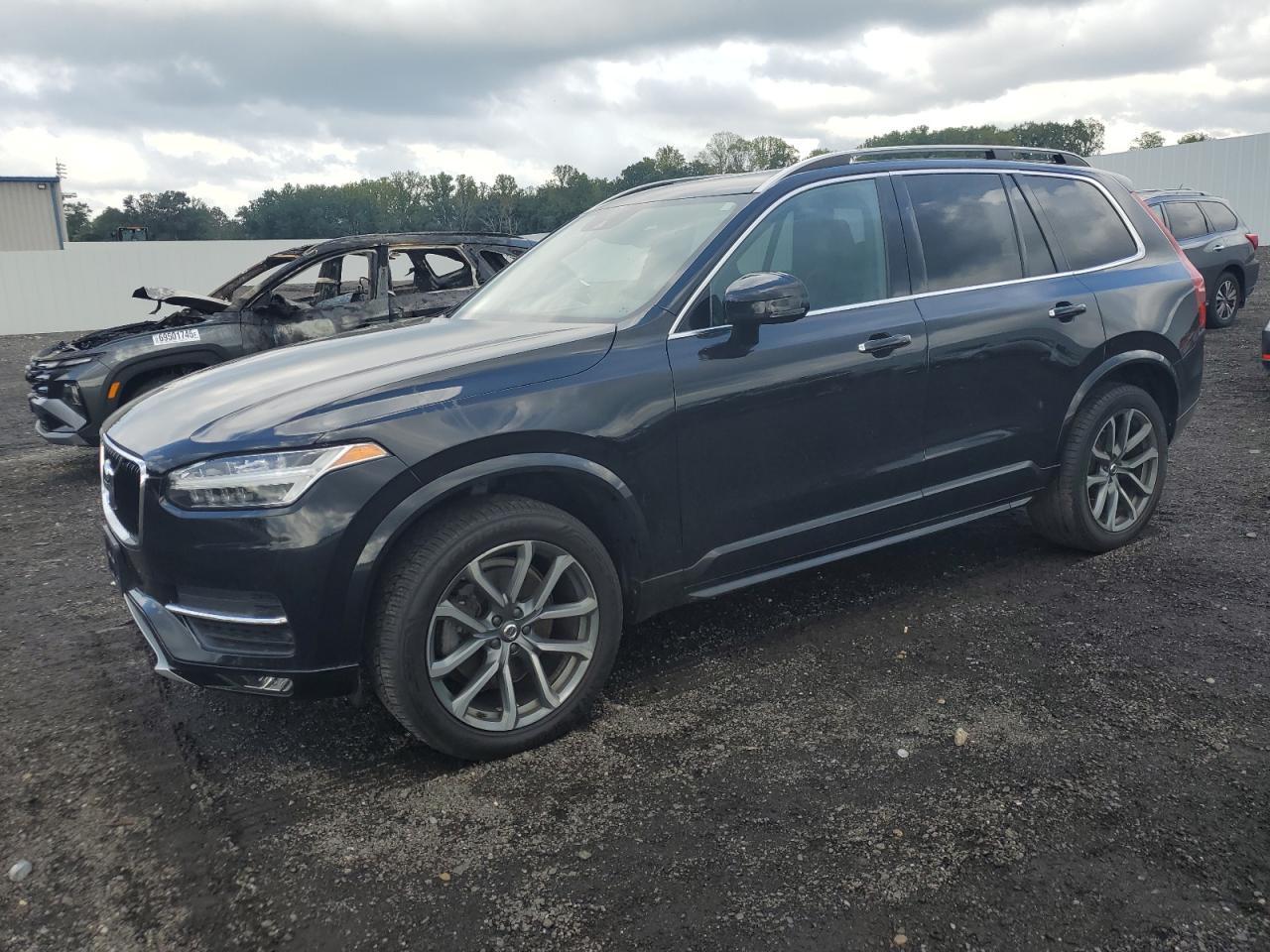 2017 VOLVO XC90
