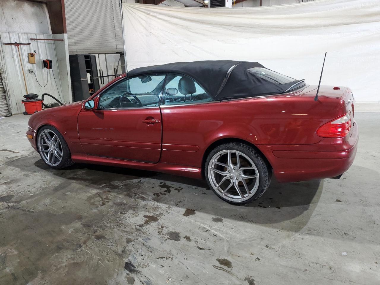 2000 MERCEDES-BENZ Clk-Class