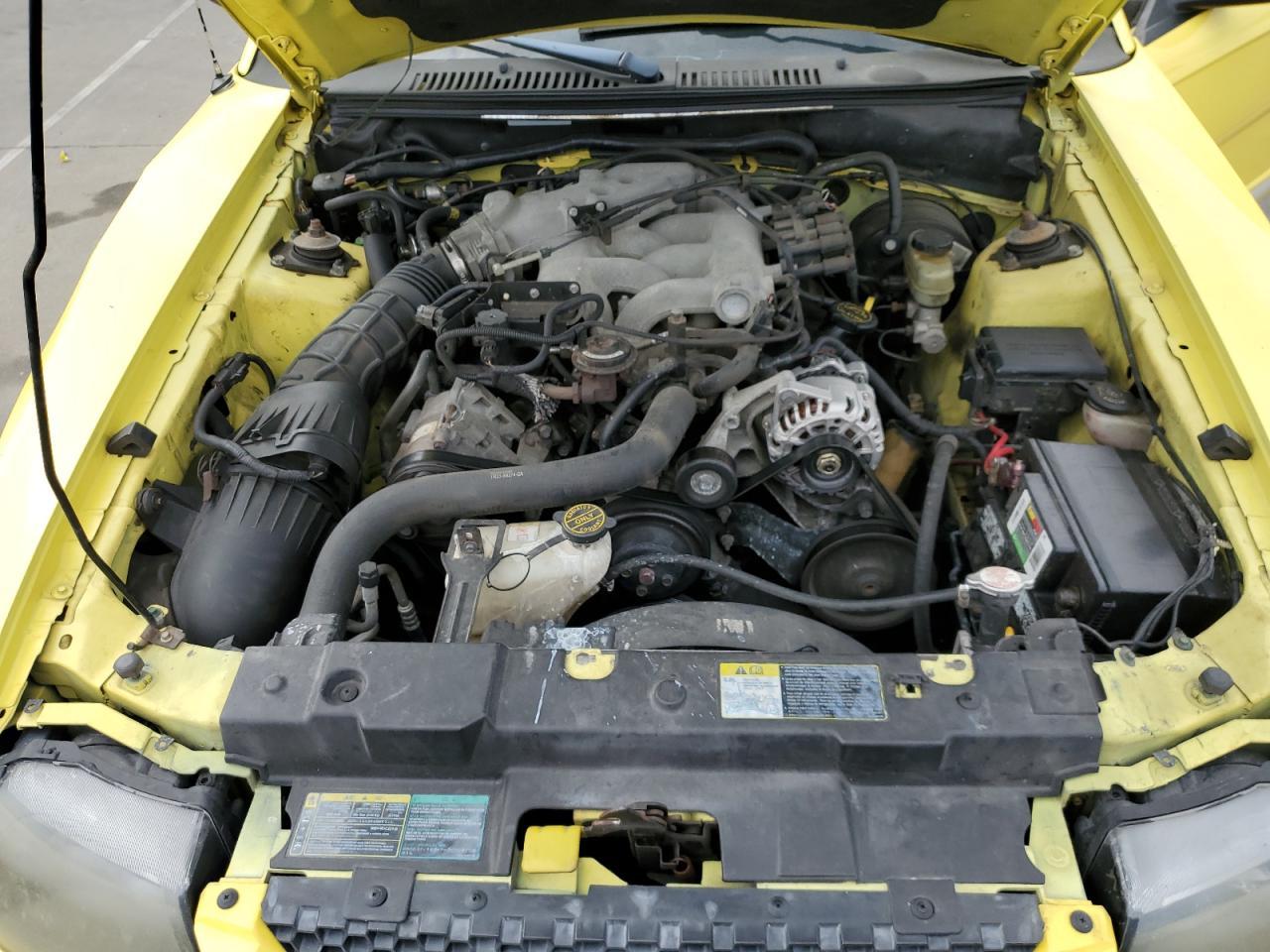 2003 FORD MUSTANG