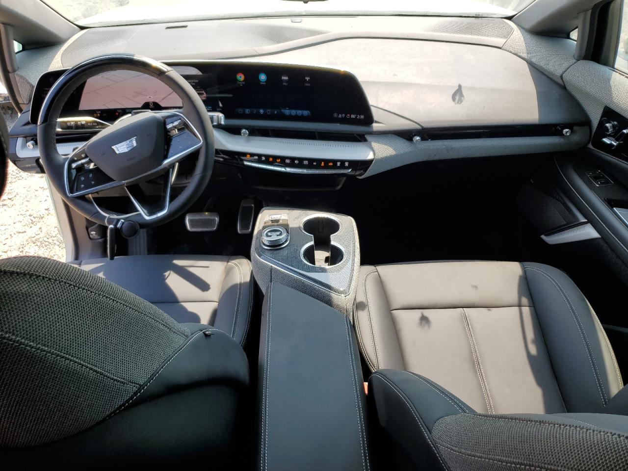 2025 CADILLAC OPTIQ