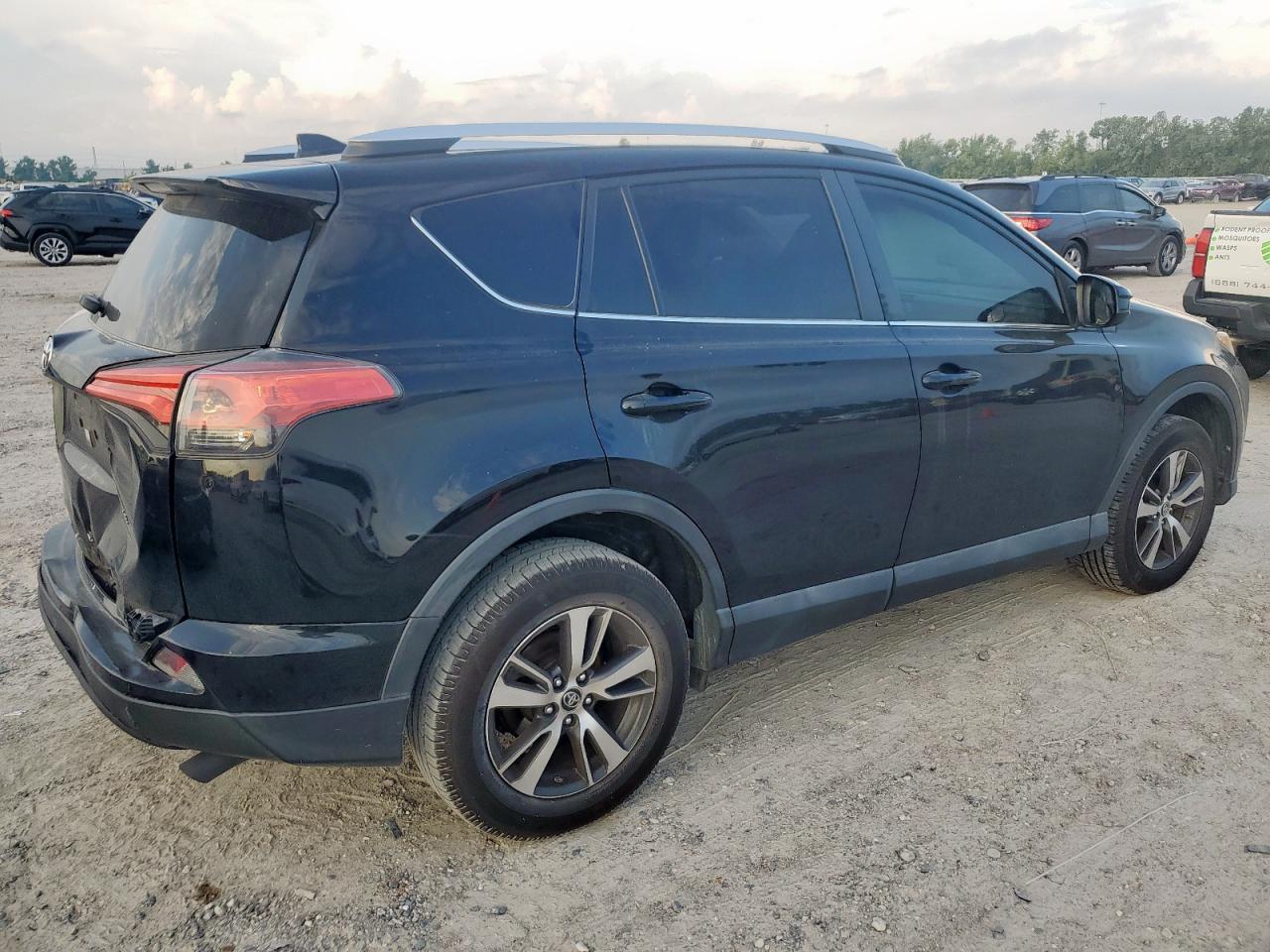2016 TOYOTA RAV4