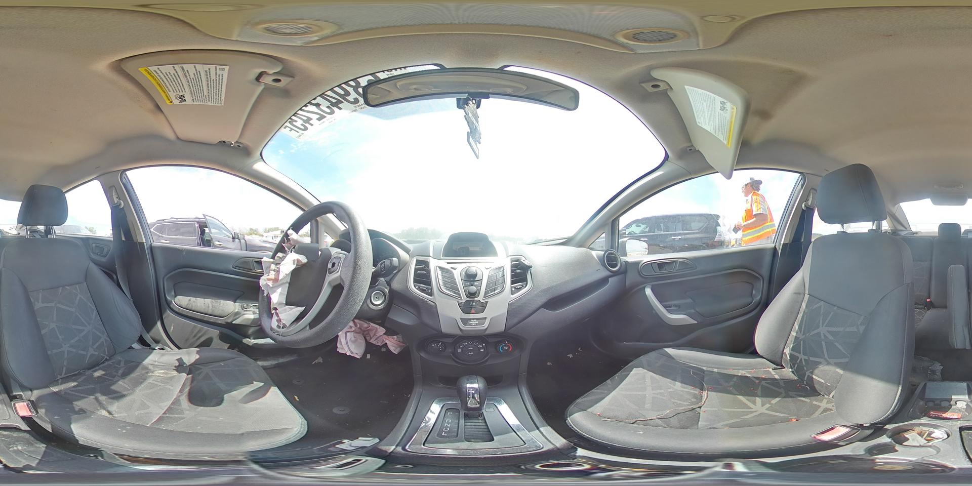 2013 FORD Fiesta