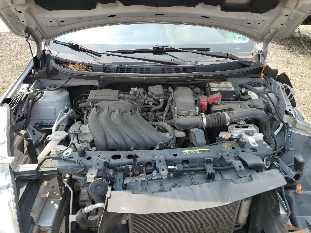 2015 NISSAN VERSA