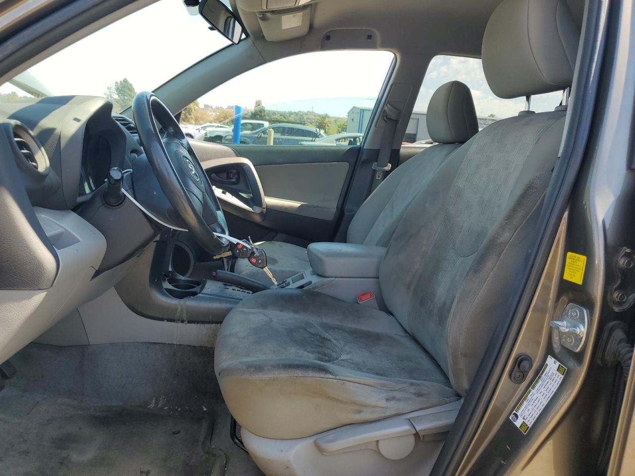 2011 TOYOTA RAV4
