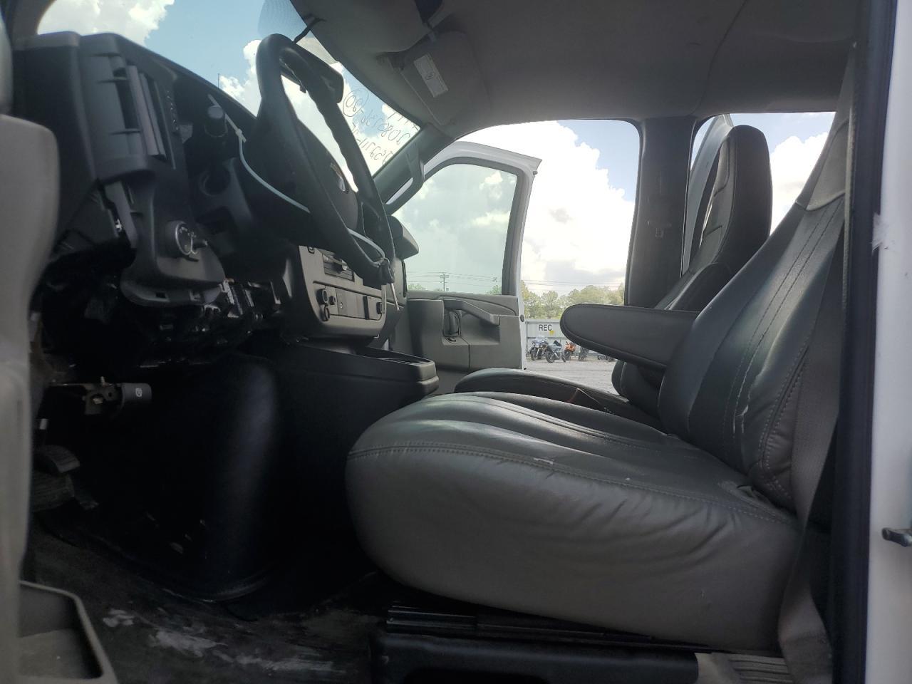2020 CHEVROLET Express 3500