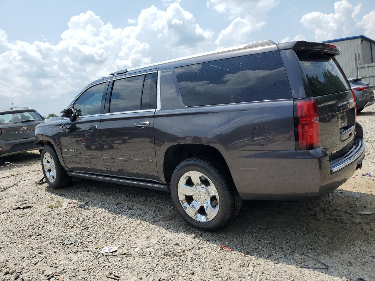 2018 CHEVROLET Suburban