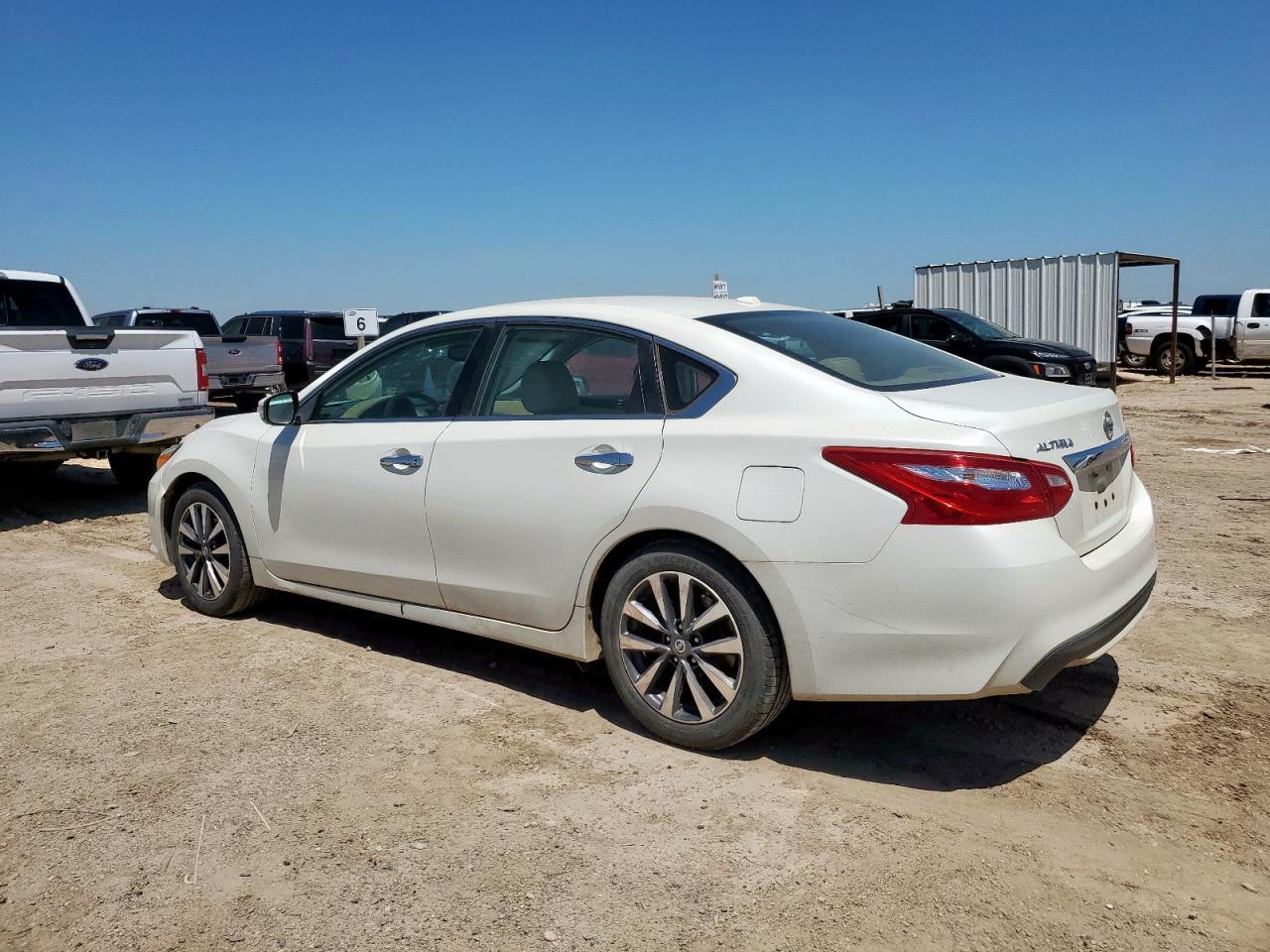 2017 NISSAN ALTIMA