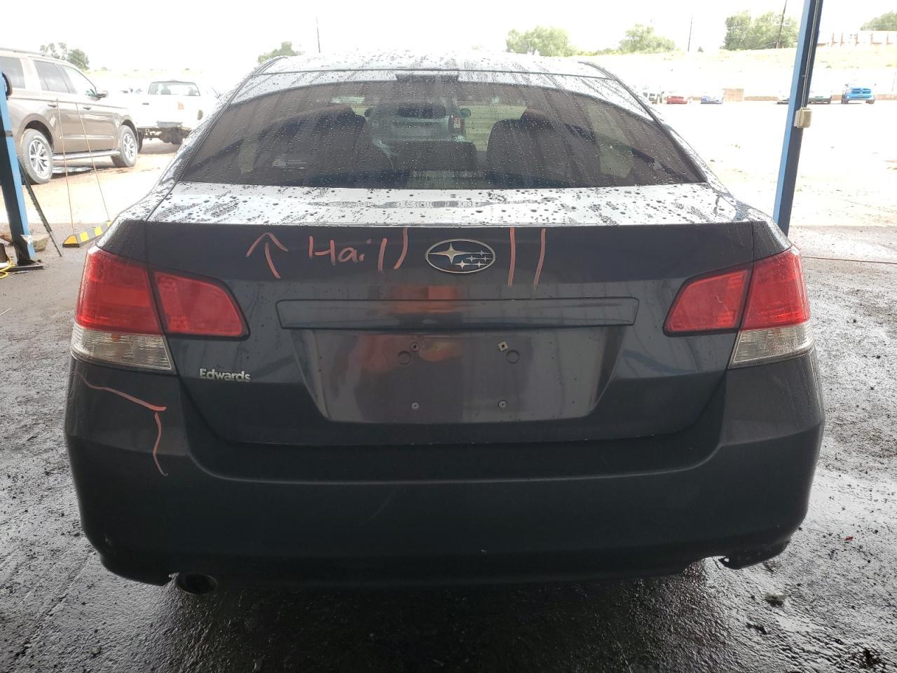 2011 SUBARU Legacy