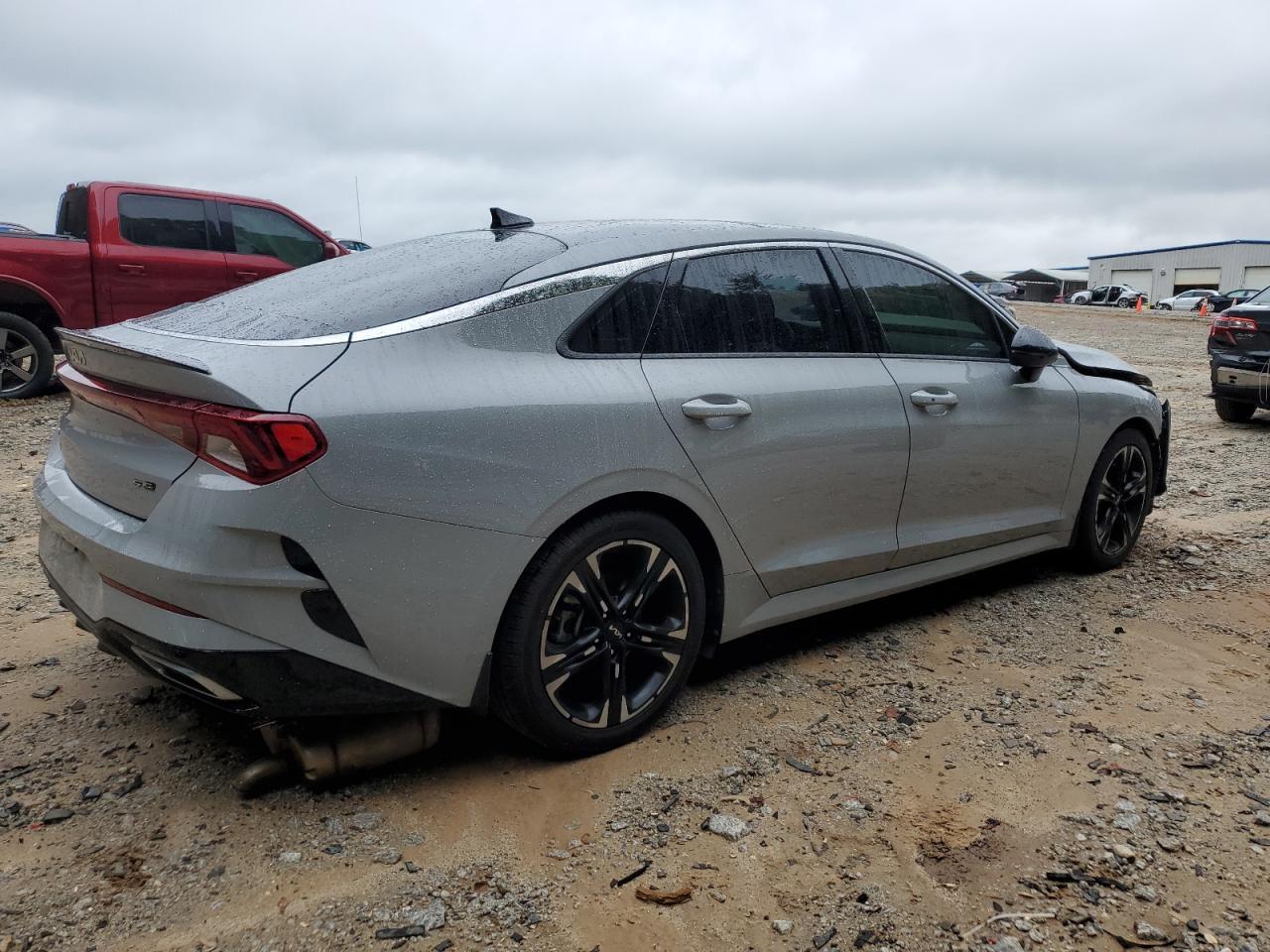 2022 KIA K5