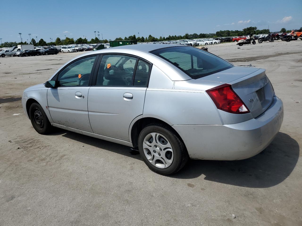 2003 SATURN Ion