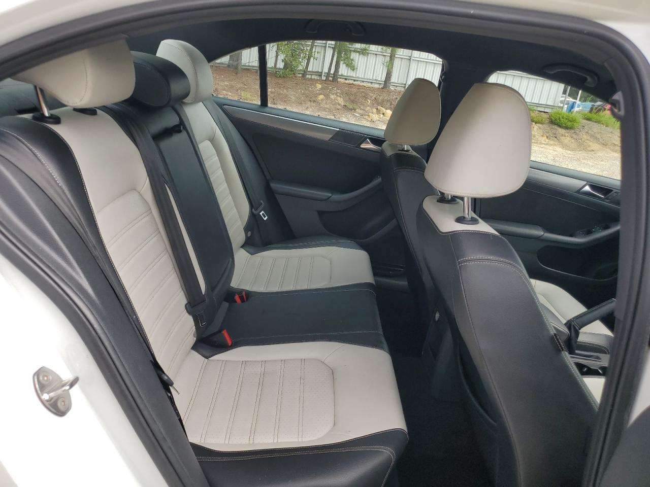 2016 VOLKSWAGEN JETTA