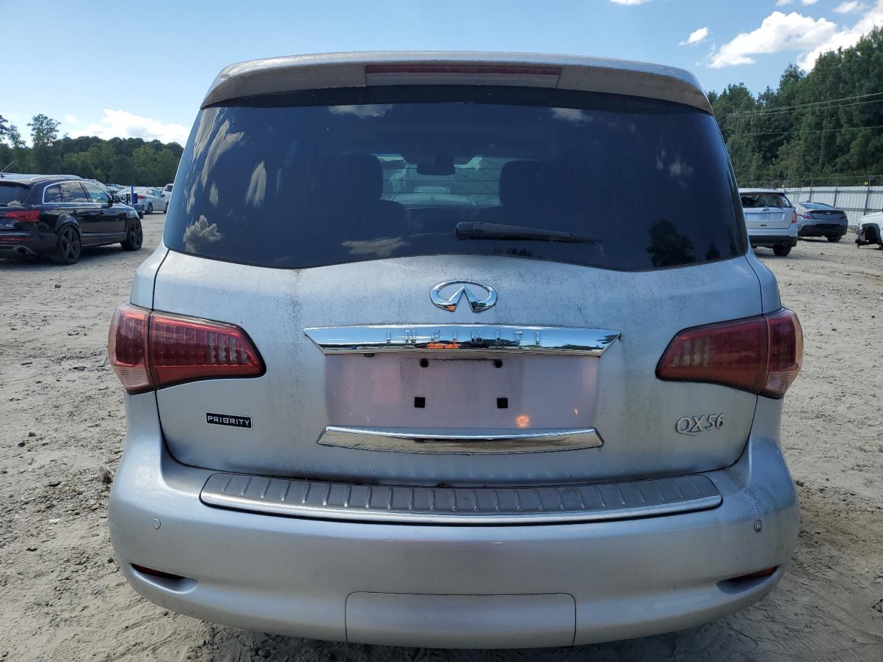 2012 INFINITI QX56