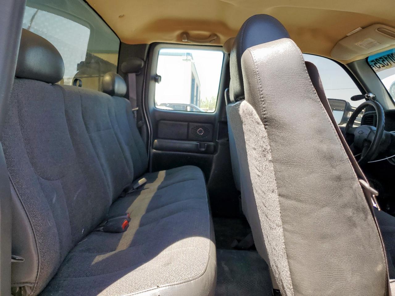 2004 CHEVROLET Silverado